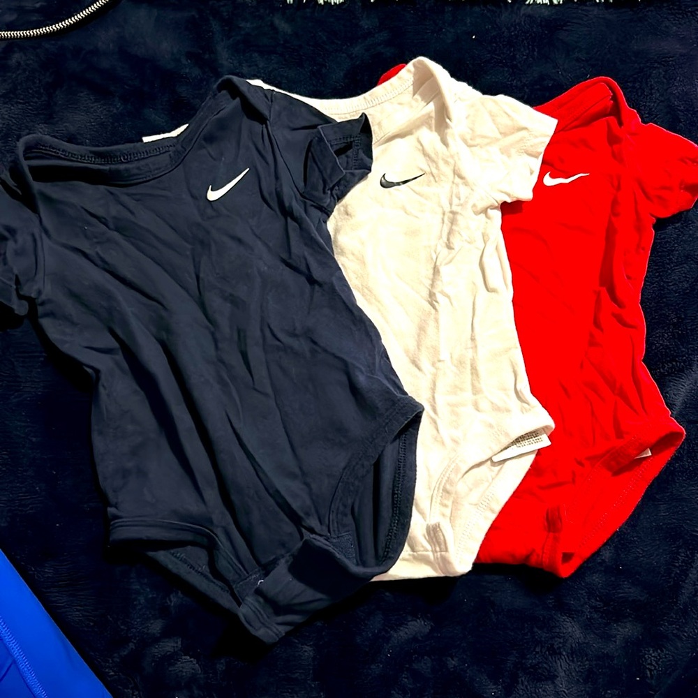Nike 3 piece onesie set. Can be sold separately